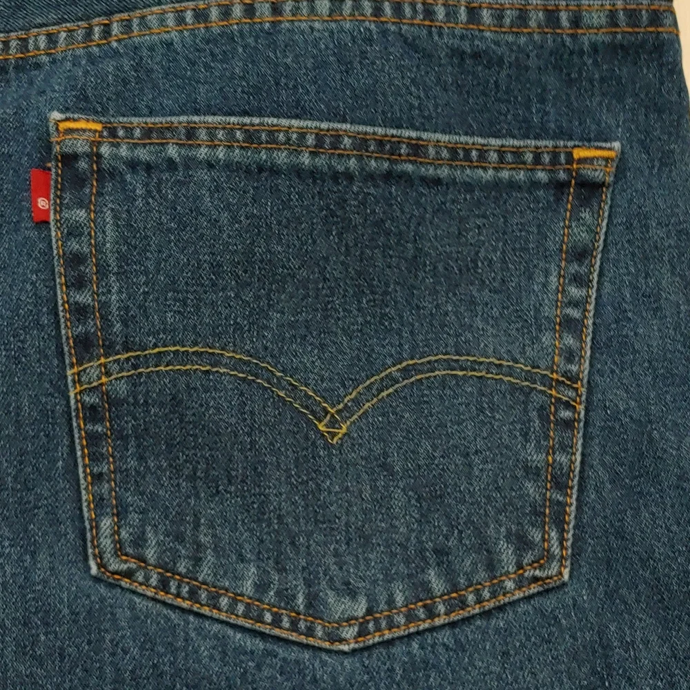 Levi's Men's 550 Relaxed 46W 29L Fit Jeans